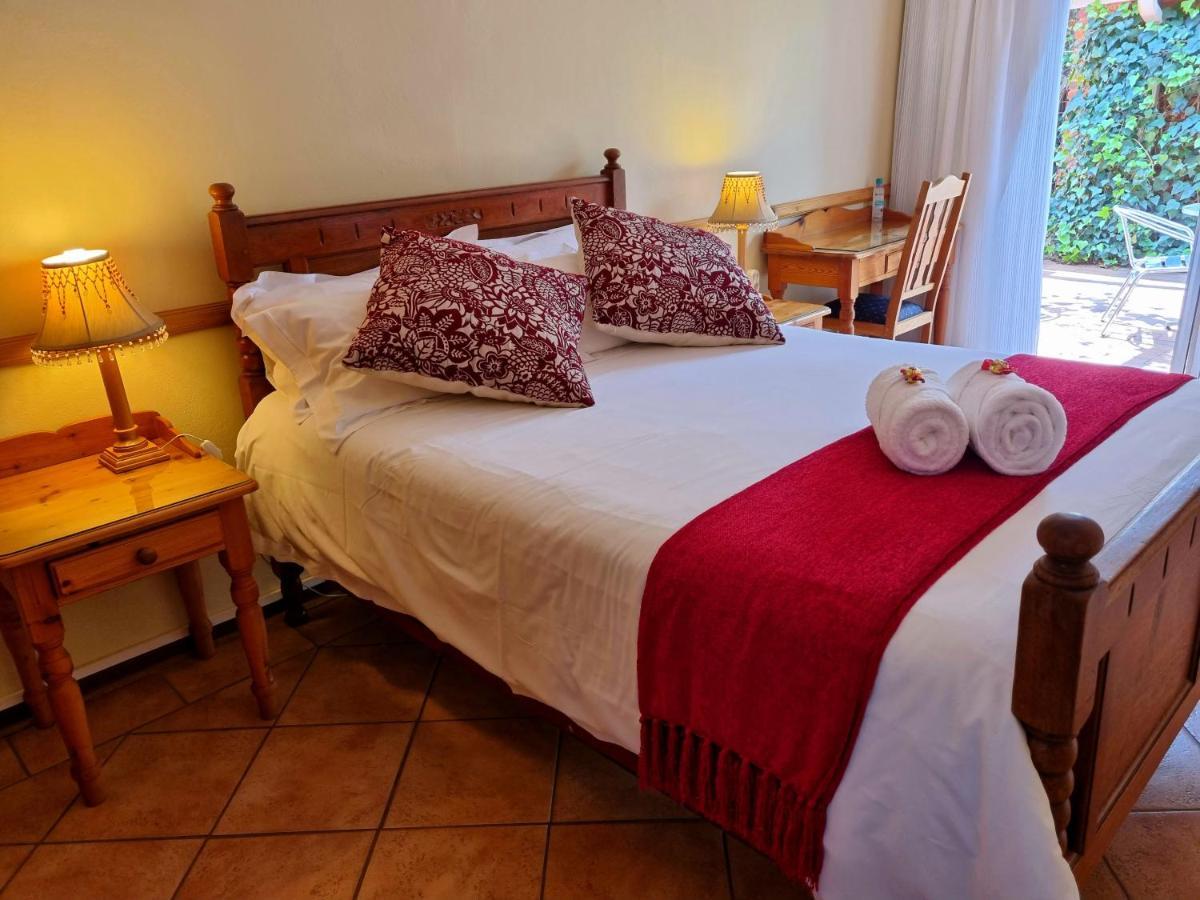 Camelia Guest House Bloemfontein Bagian luar foto
