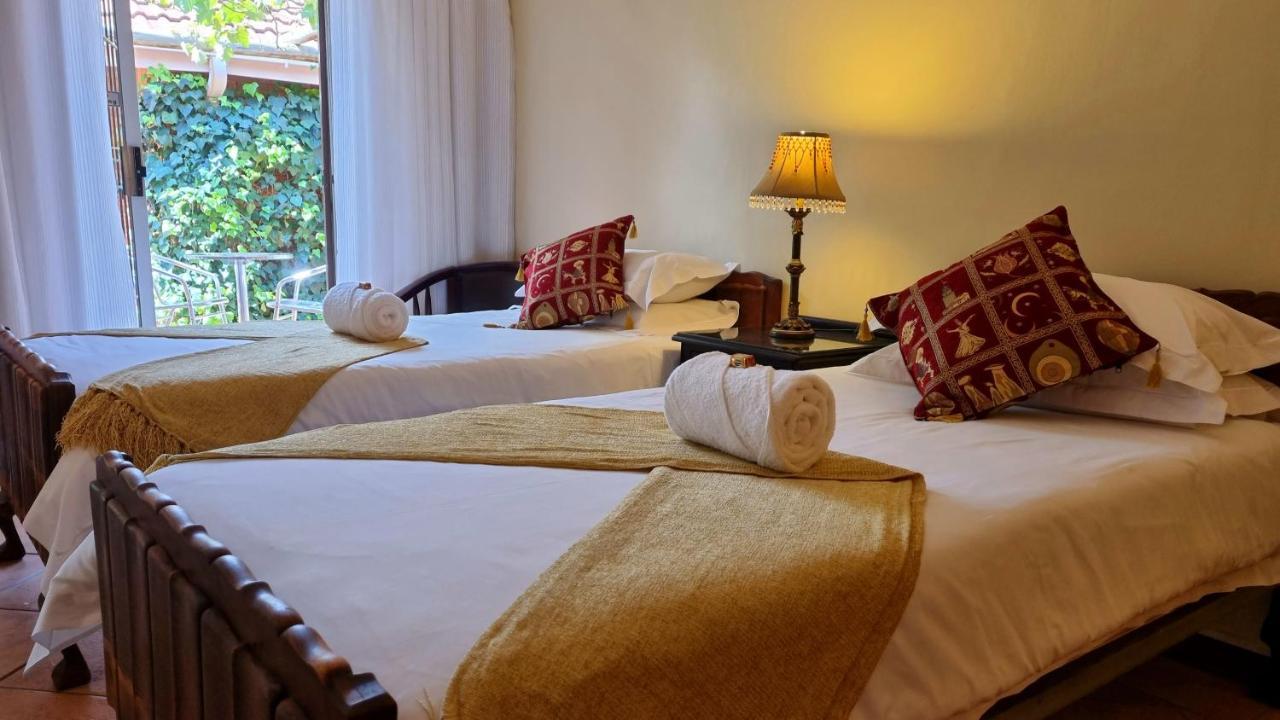 Camelia Guest House Bloemfontein Bagian luar foto