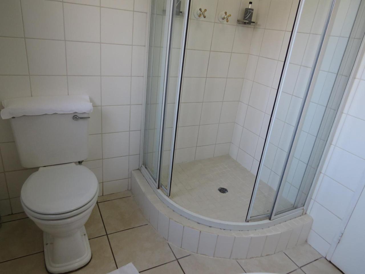Camelia Guest House Bloemfontein Bagian luar foto
